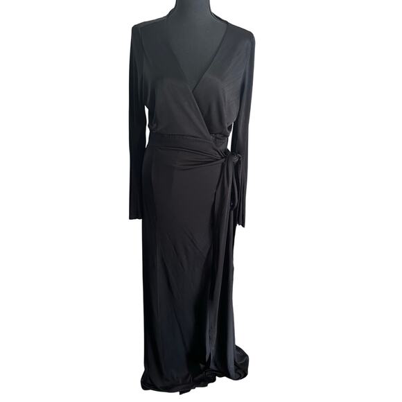 Isabella Oliver - Maternity Satin Sheen Viscose Wrap Dress - XL - Black - Picture 1 of 6